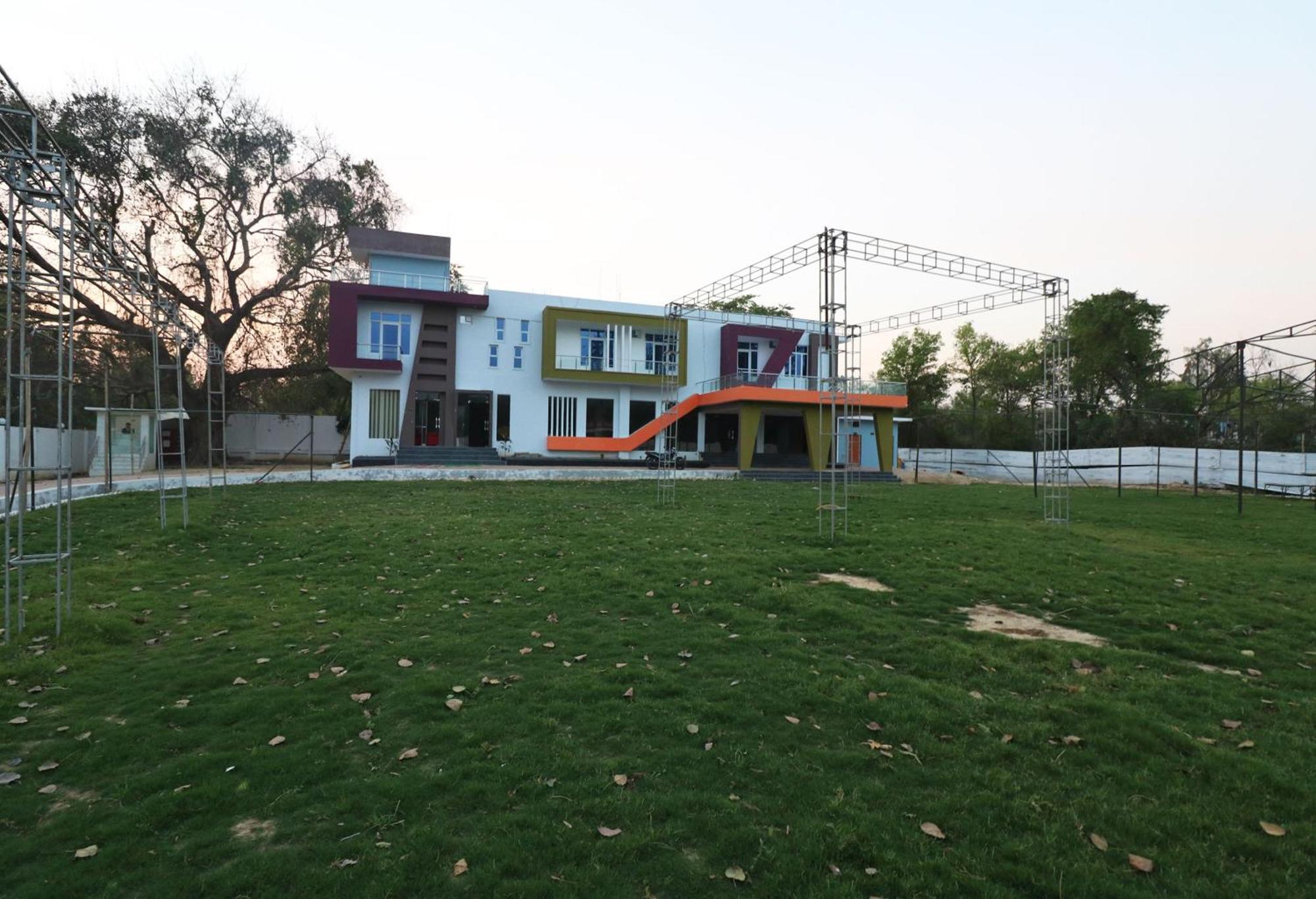 Hotel O Shri Shyam Lawn & Resort Sitapur  Εξωτερικό φωτογραφία